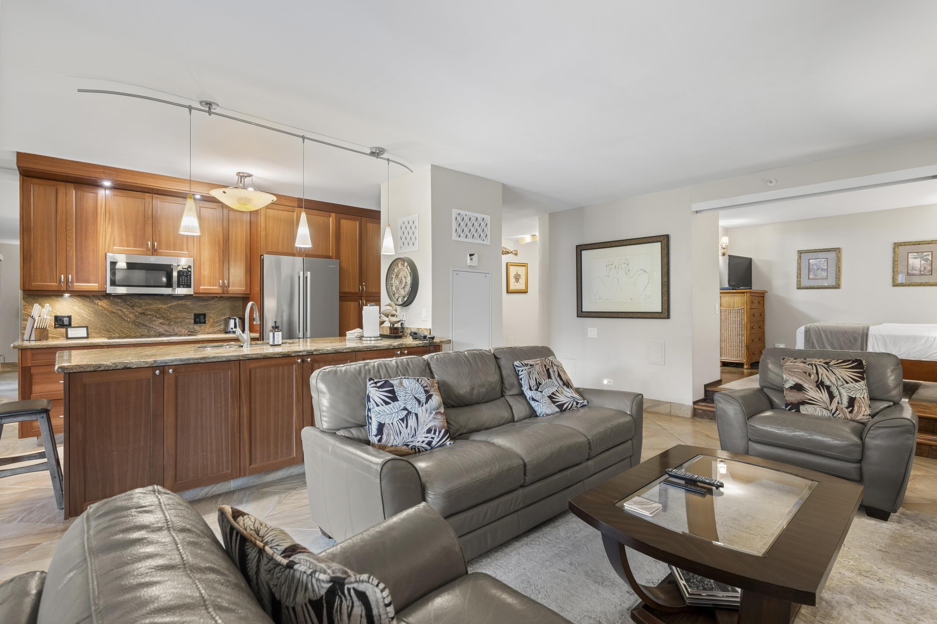 Kaanapali Alii condo # 212, Lahaina, Hawaii - photo 8 of 25