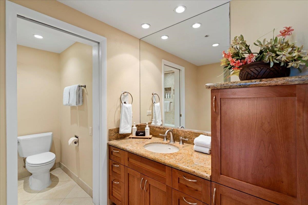 Kaanapali Alii condo # 2-305, Lahaina, Hawaii - photo 18 of 26