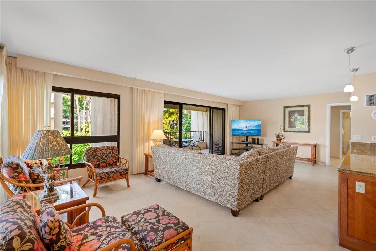 Kaanapali Alii condo # 2-305, Lahaina, Hawaii - photo 8 of 26