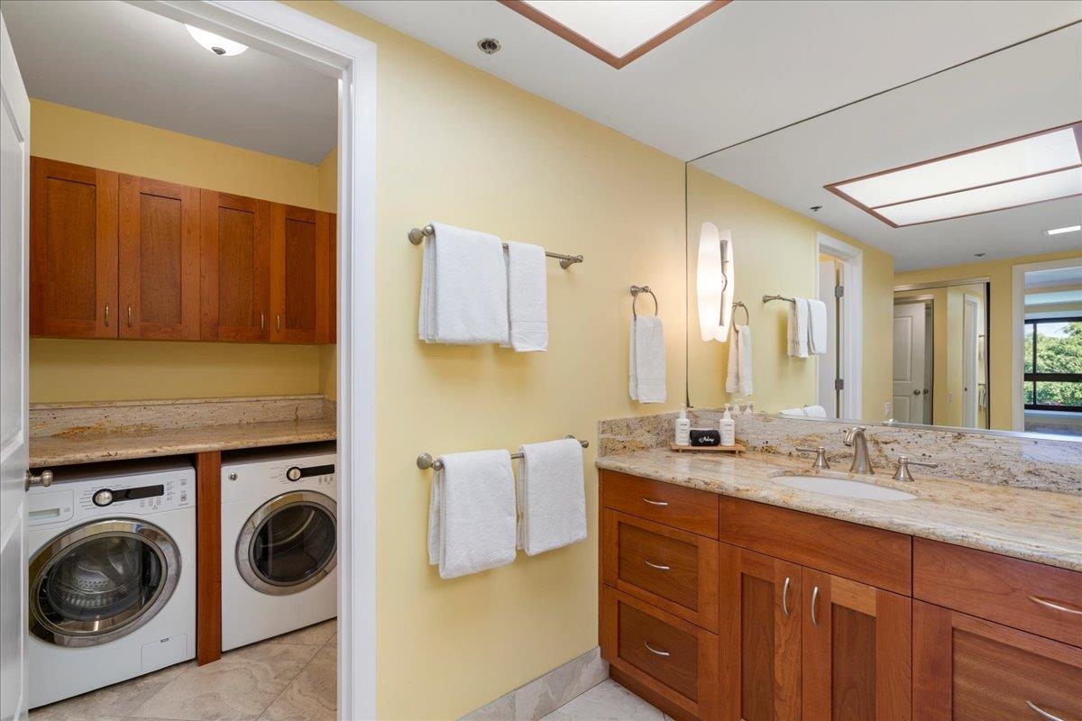 Kaanapali Alii condo # 2-401, Lahaina, Hawaii - photo 15 of 29