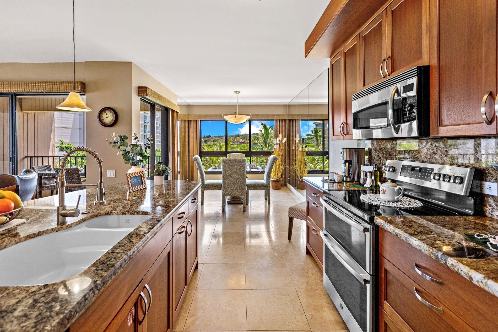 Kaanapali Alii condo # 2-702, Lahaina, Hawaii - photo 32 of 44