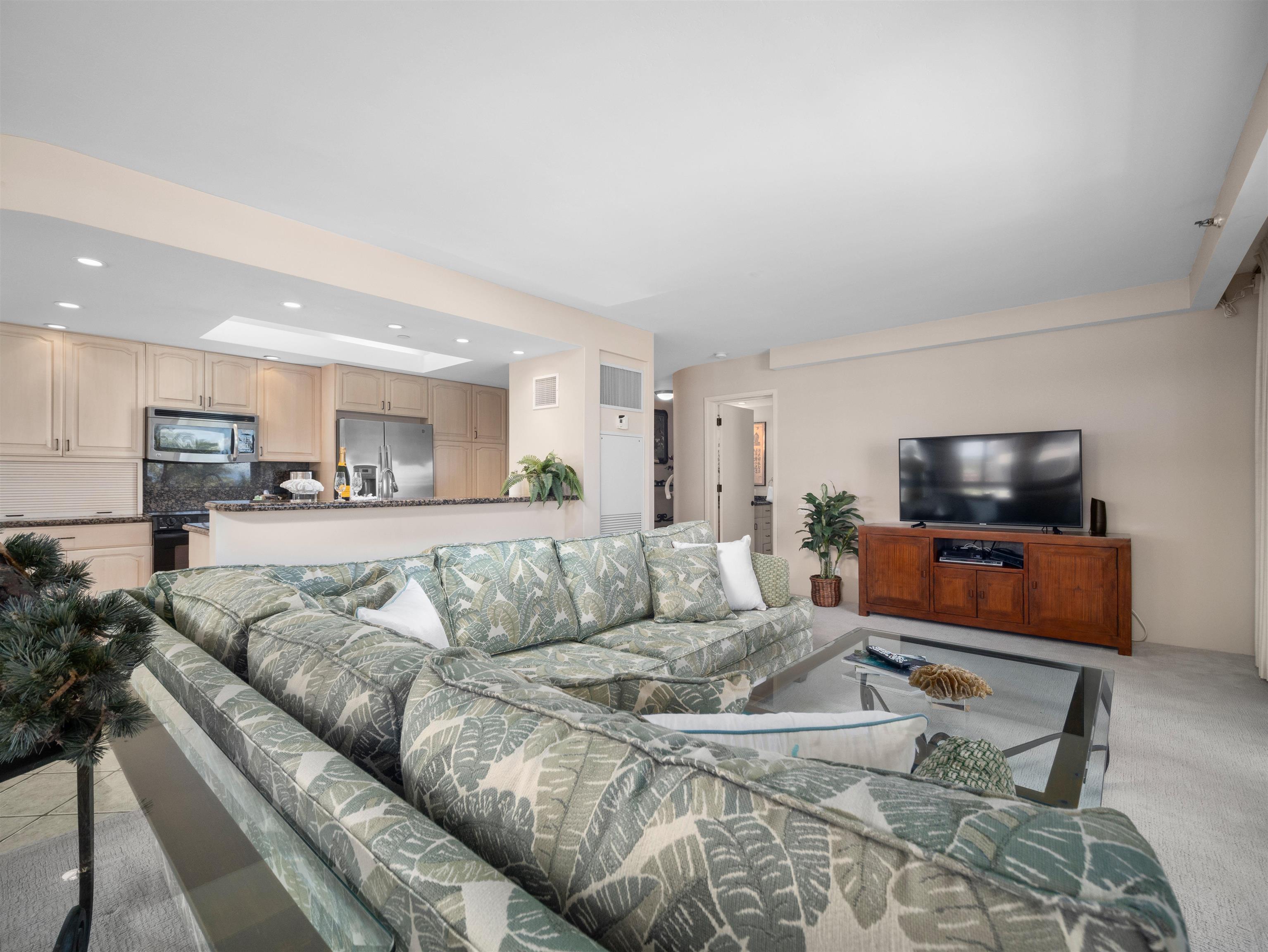 Kaanapali Alii condo # 4-706, Lahaina, Hawaii - photo 11 of 50