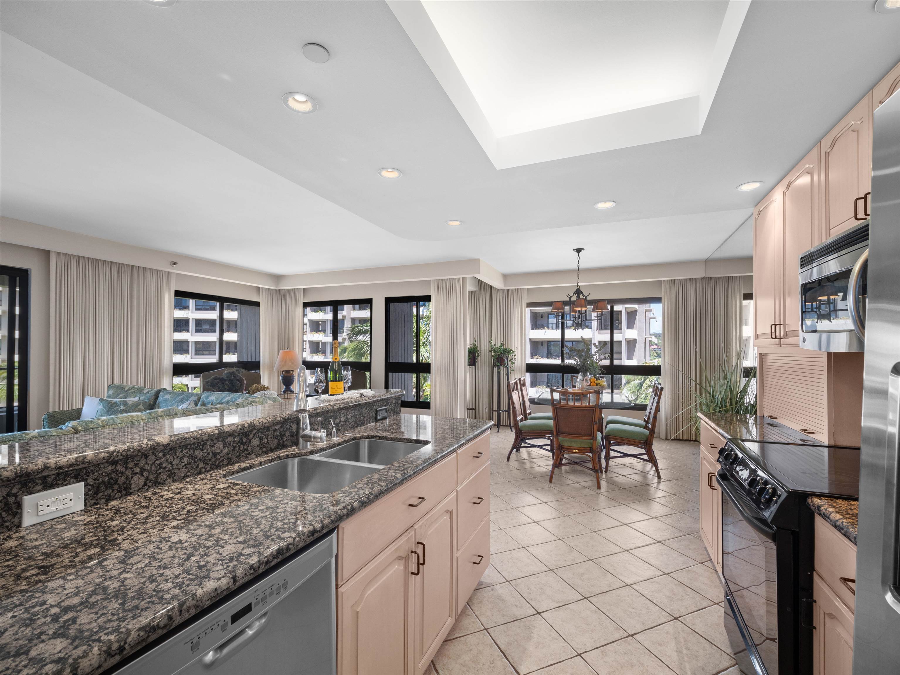 Kaanapali Alii condo # 4-706, Lahaina, Hawaii - photo 24 of 50