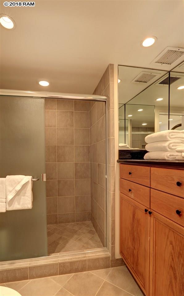 Kaanapali Alii condo # I-1006, Lahaina, Hawaii - photo 24 of 30