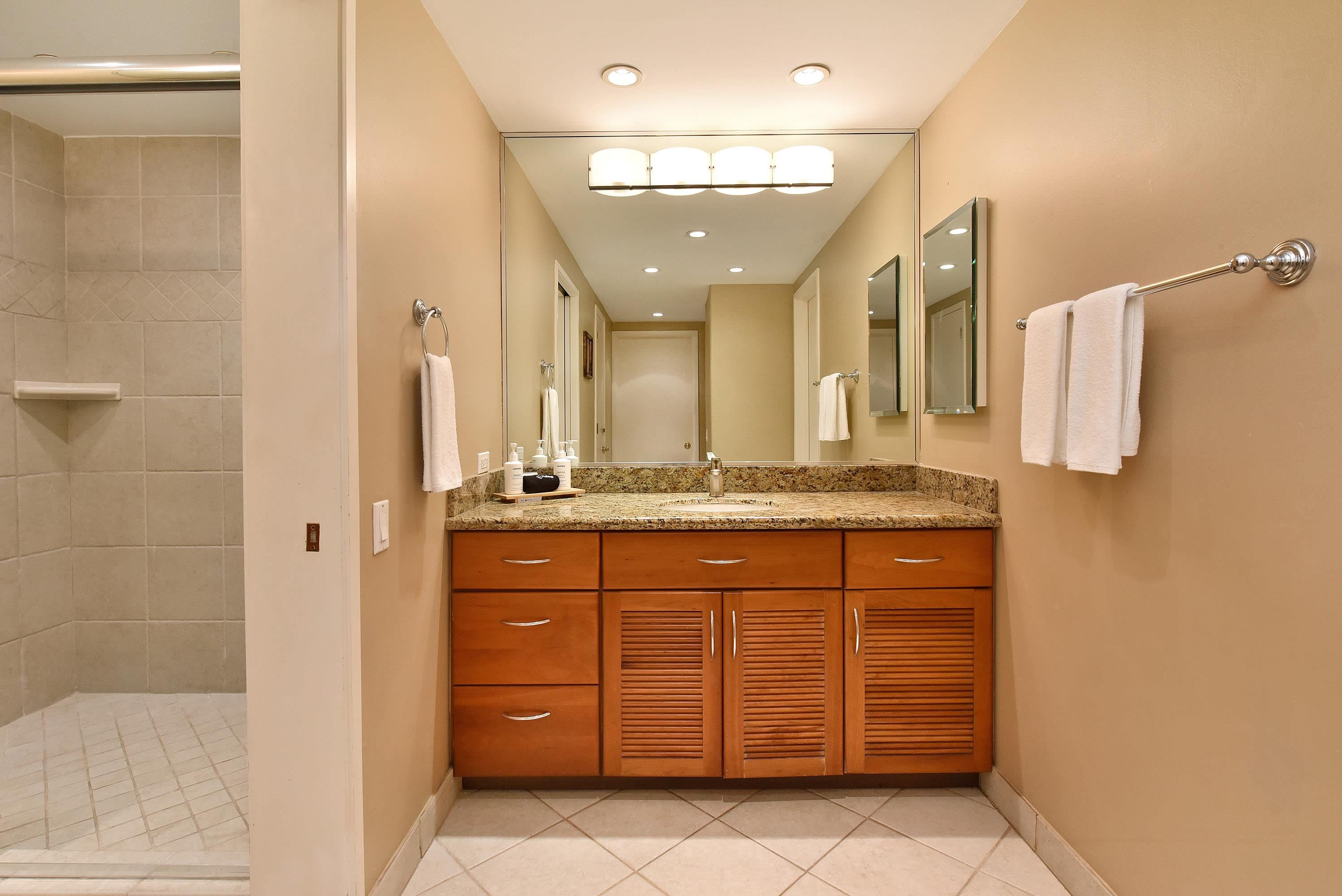 Kaanapali Alii condo # I702, Lahaina, Hawaii - photo 33 of 50