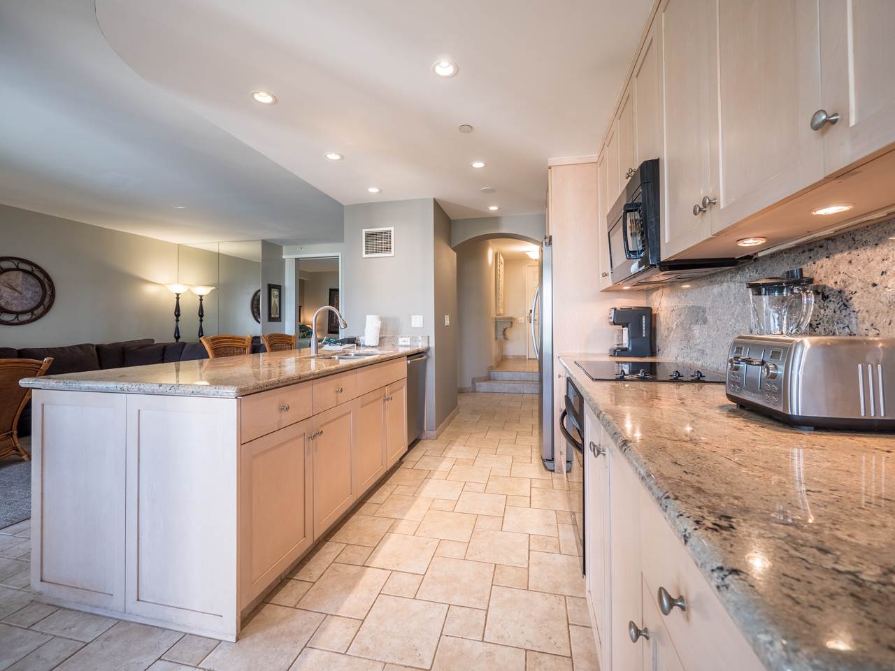 Kaanapali Alii condo # I-801, Lahaina, Hawaii - photo 14 of 27