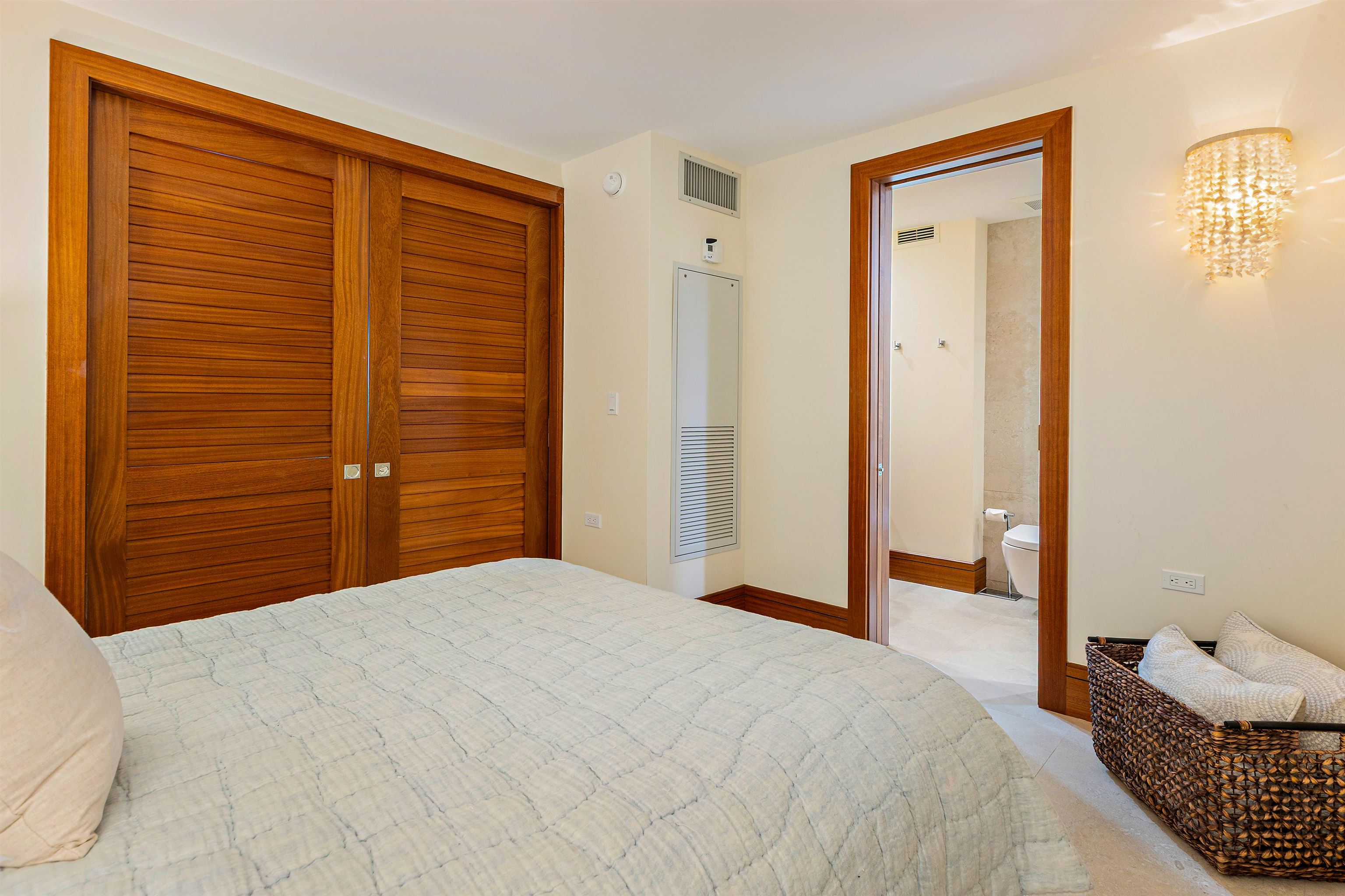 Kaanapali Alii condo # II1002, Lahaina, Hawaii - photo 29 of 47