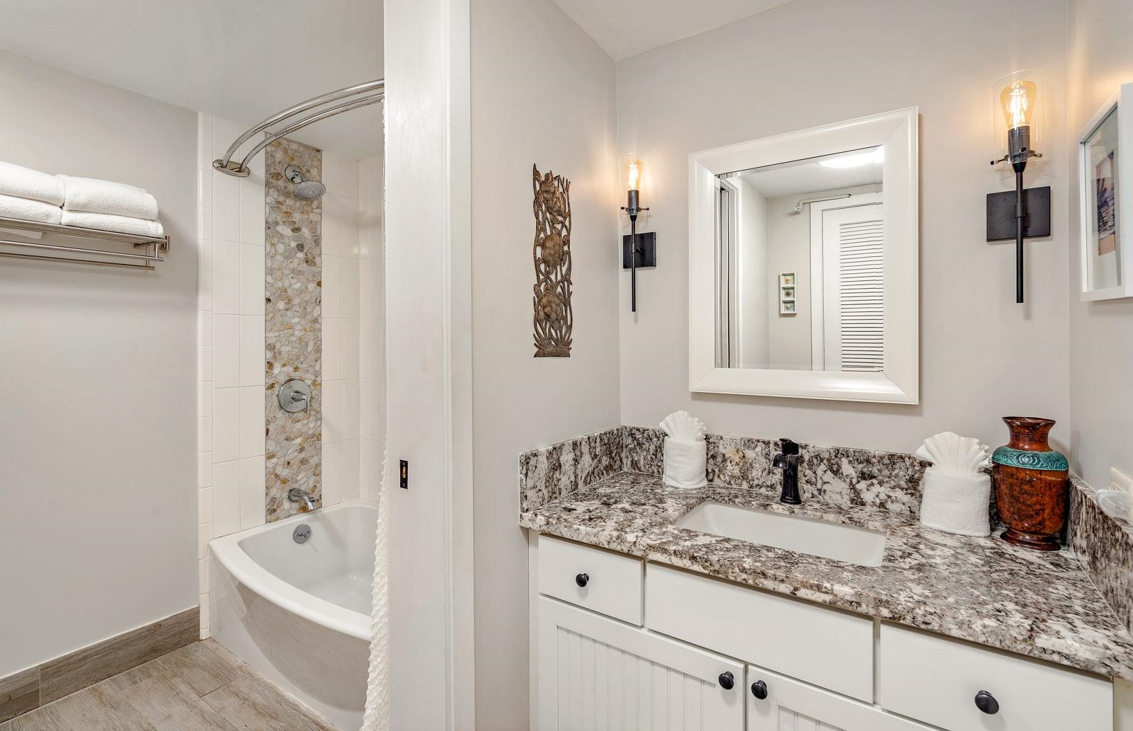 Kaanapali Alii condo # II-204, Lahaina, Hawaii - photo 22 of 37