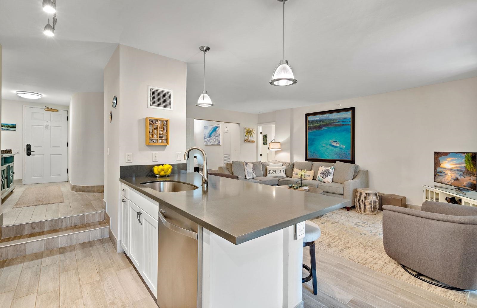 Kaanapali Alii condo # II-204, Lahaina, Hawaii - photo 5 of 37