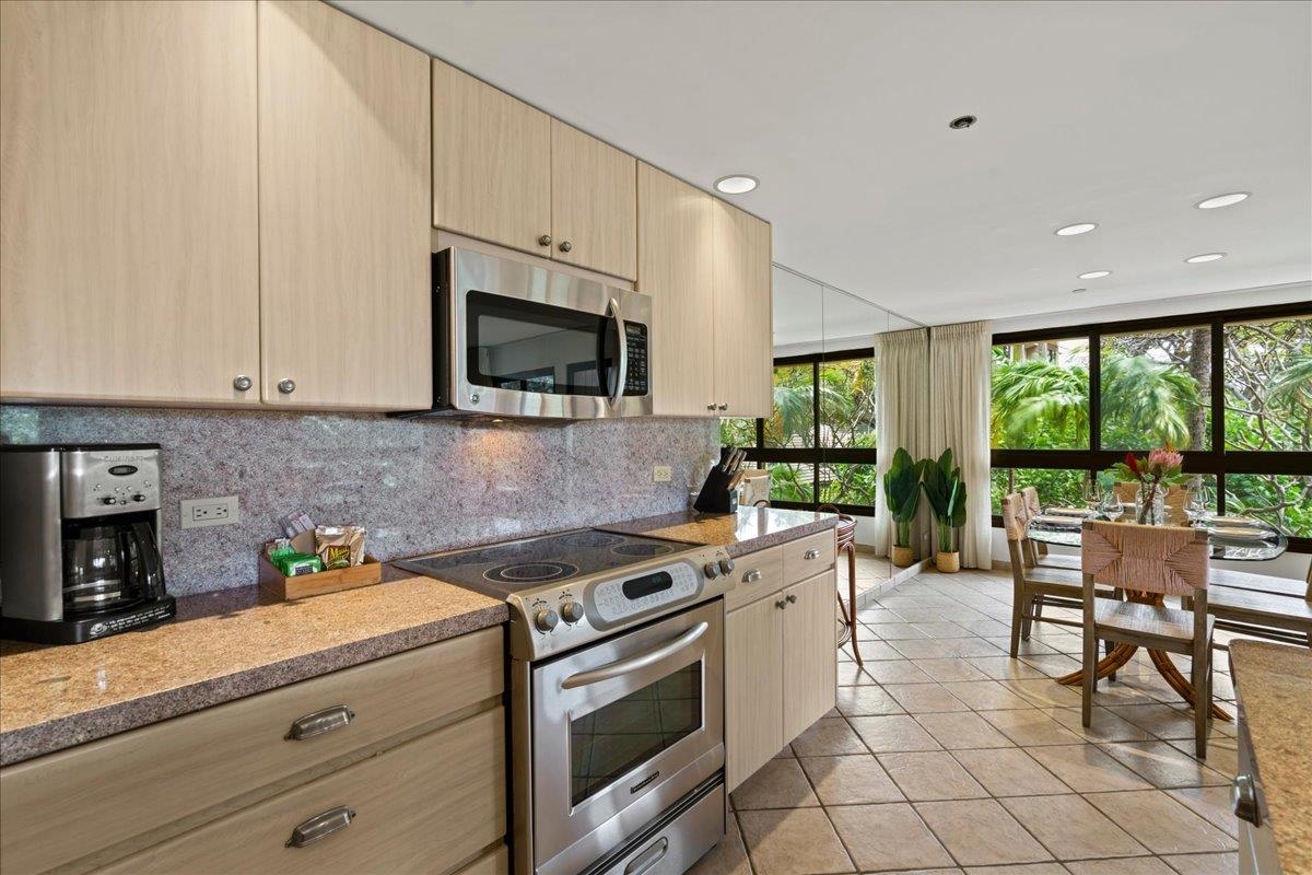 Kaanapali Alii condo # IV-205, Lahaina, Hawaii - photo 18 of 50