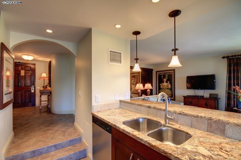 Kaanapali Alii condo # 3112, Lahaina, Hawaii - photo 4 of 30