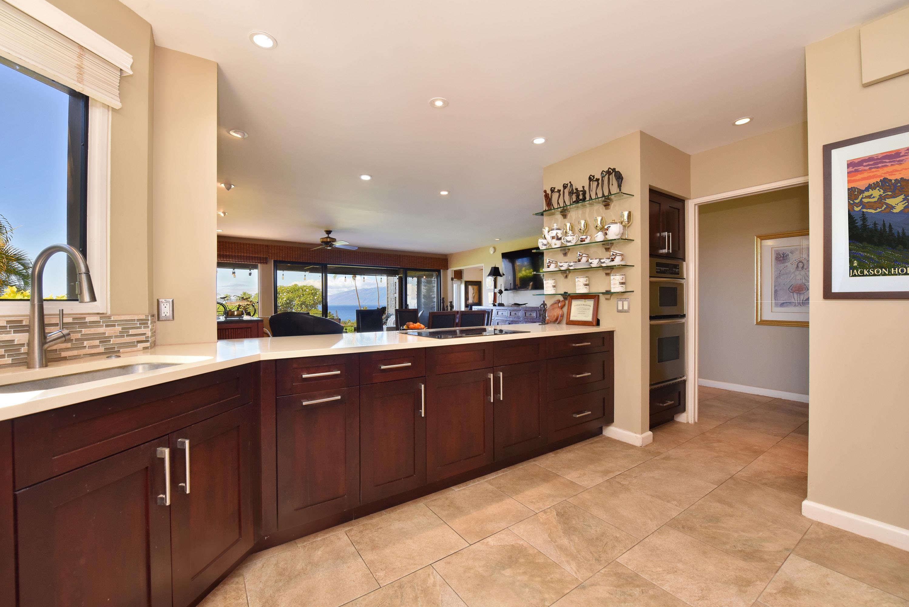 Masters condo # 1005, Lahaina, Hawaii - photo 24 of 49