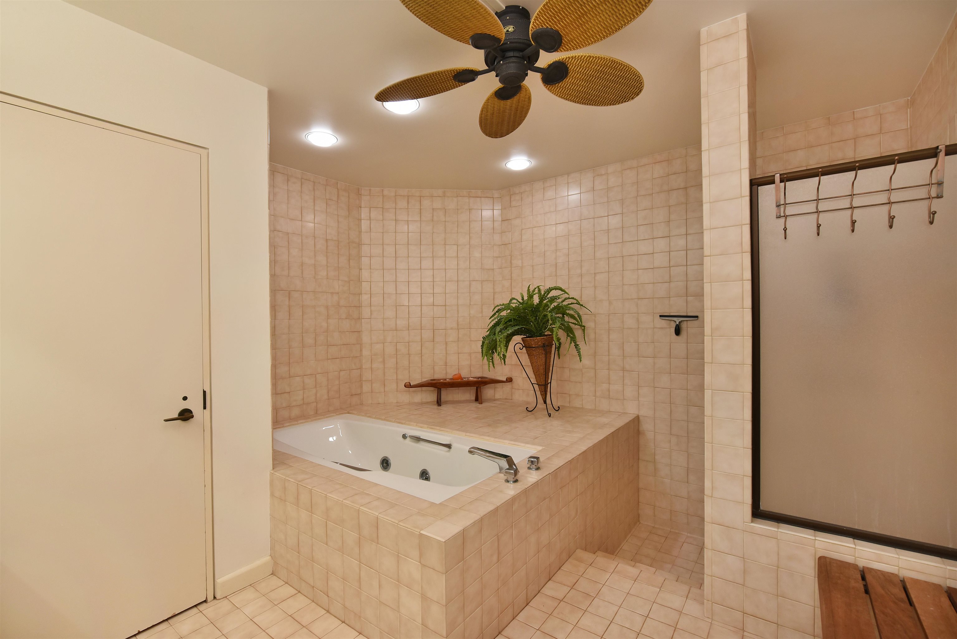 Masters condo # 1501, Lahaina, Hawaii - photo 19 of 41