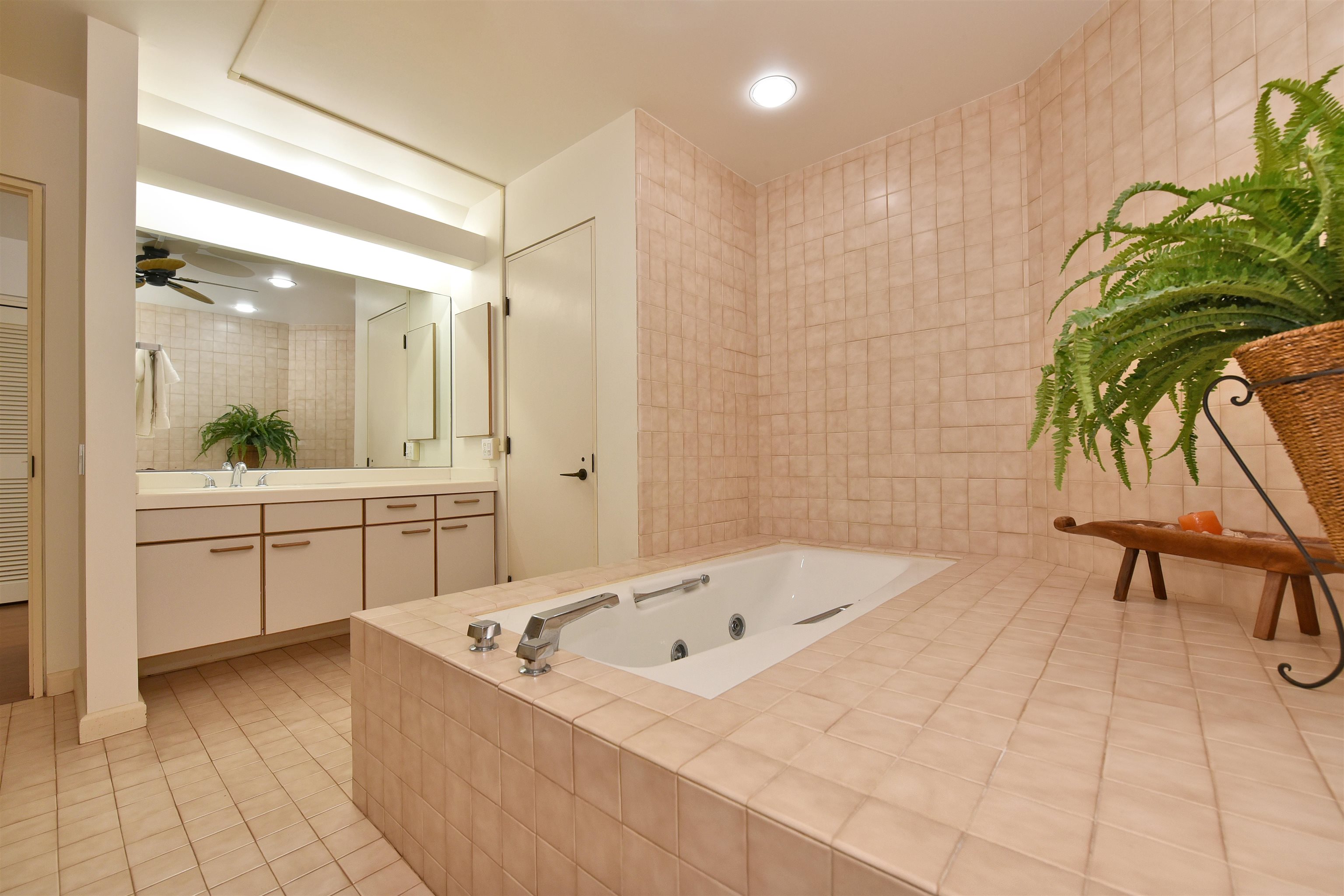 Masters condo # 1501, Lahaina, Hawaii - photo 21 of 41