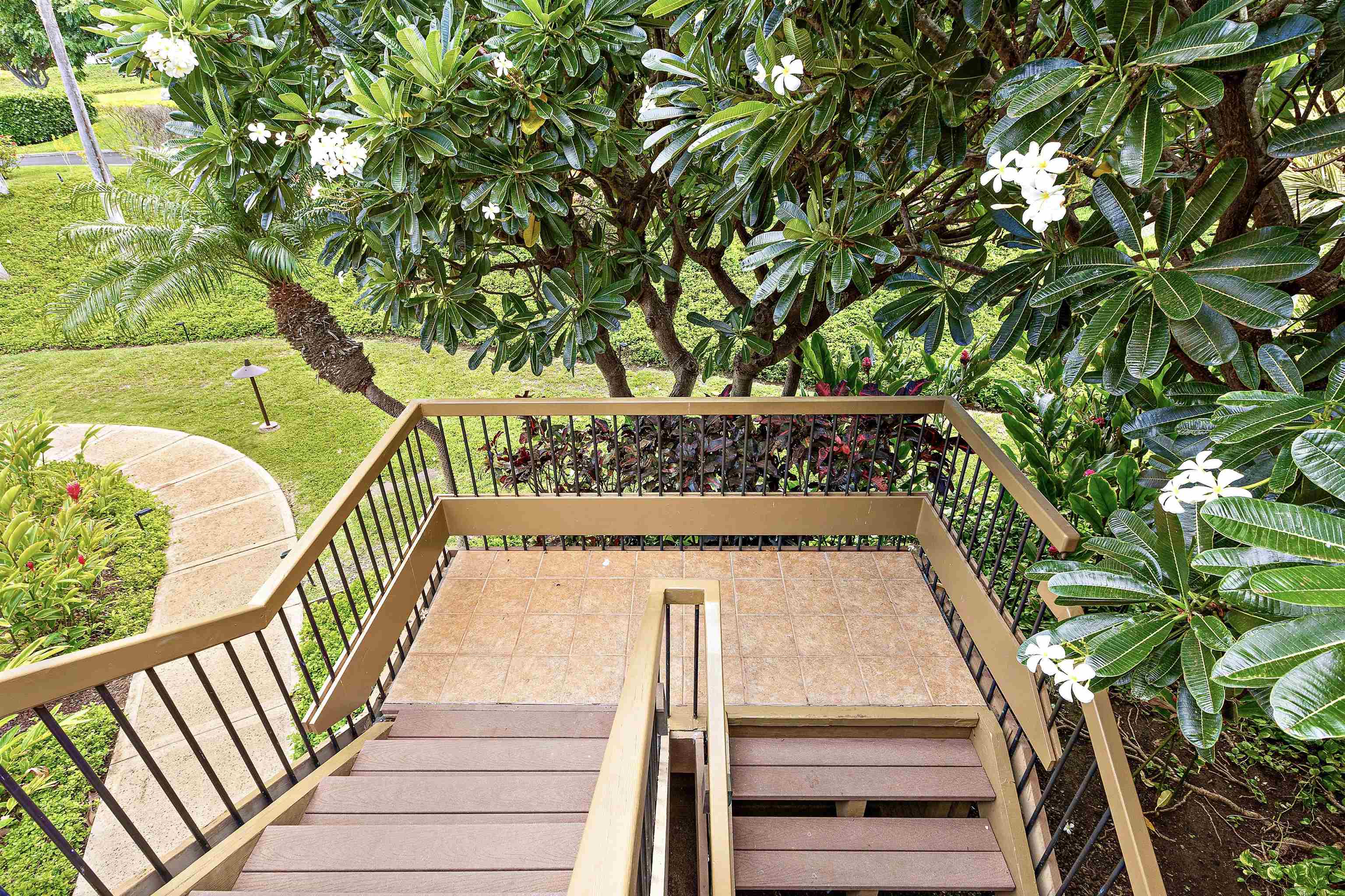 Masters condo # 1704, Lahaina, Hawaii - photo 35 of 49