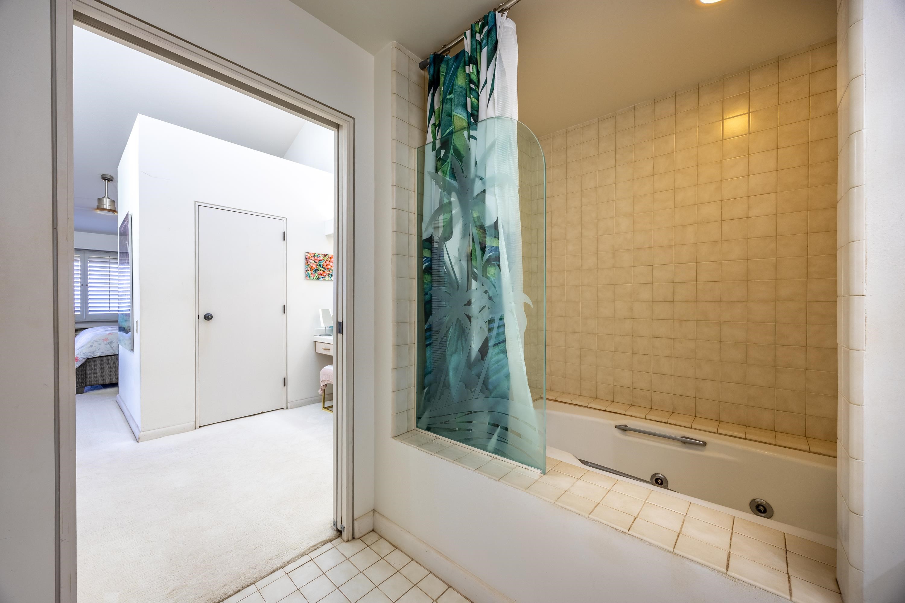 Masters condo # 1708, Lahaina, Hawaii - photo 23 of 42