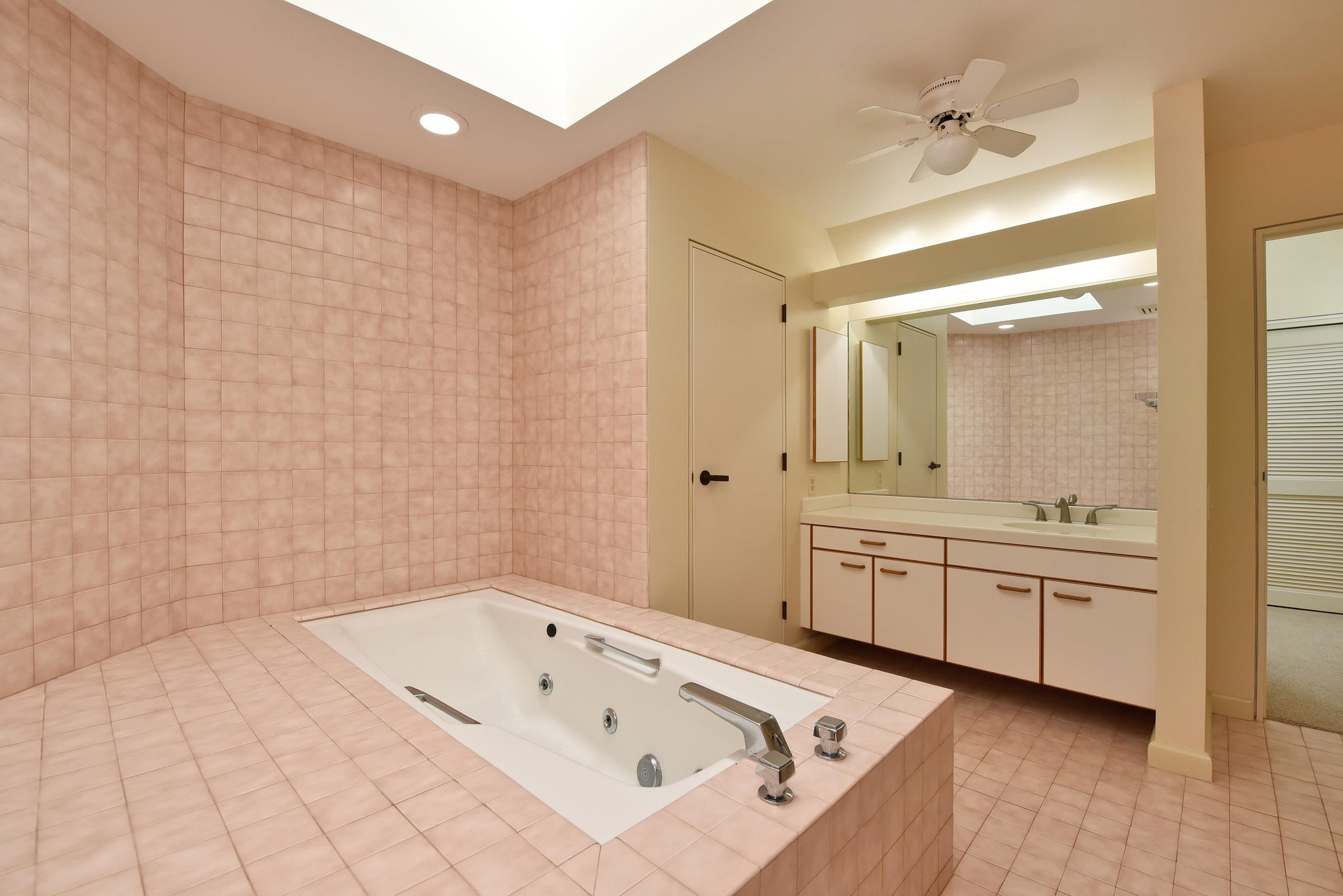 Masters condo # 1904, Lahaina, Hawaii - photo 30 of 49