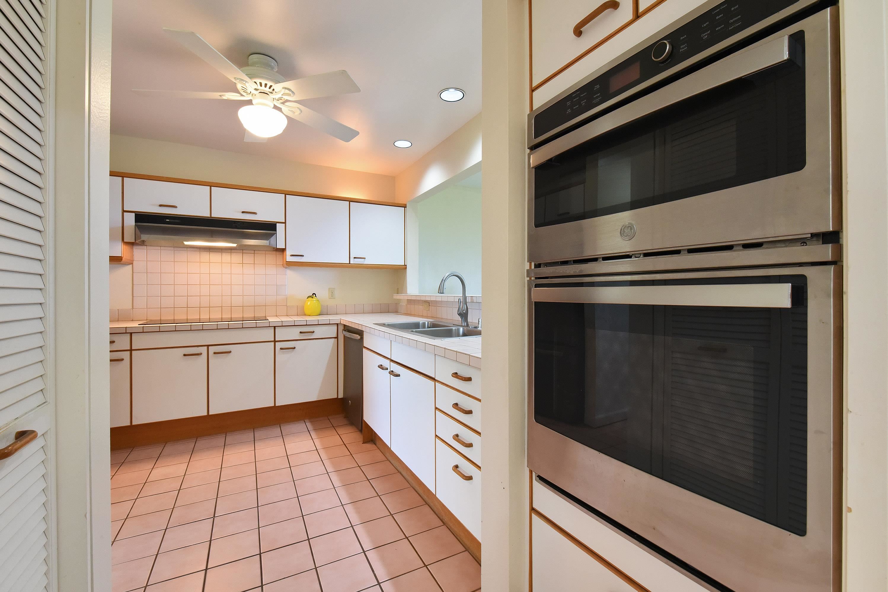 Masters condo # 1904, Lahaina, Hawaii - photo 31 of 49