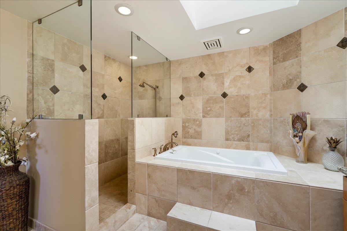 Masters condo # 2204, Lahaina, Hawaii - photo 29 of 45