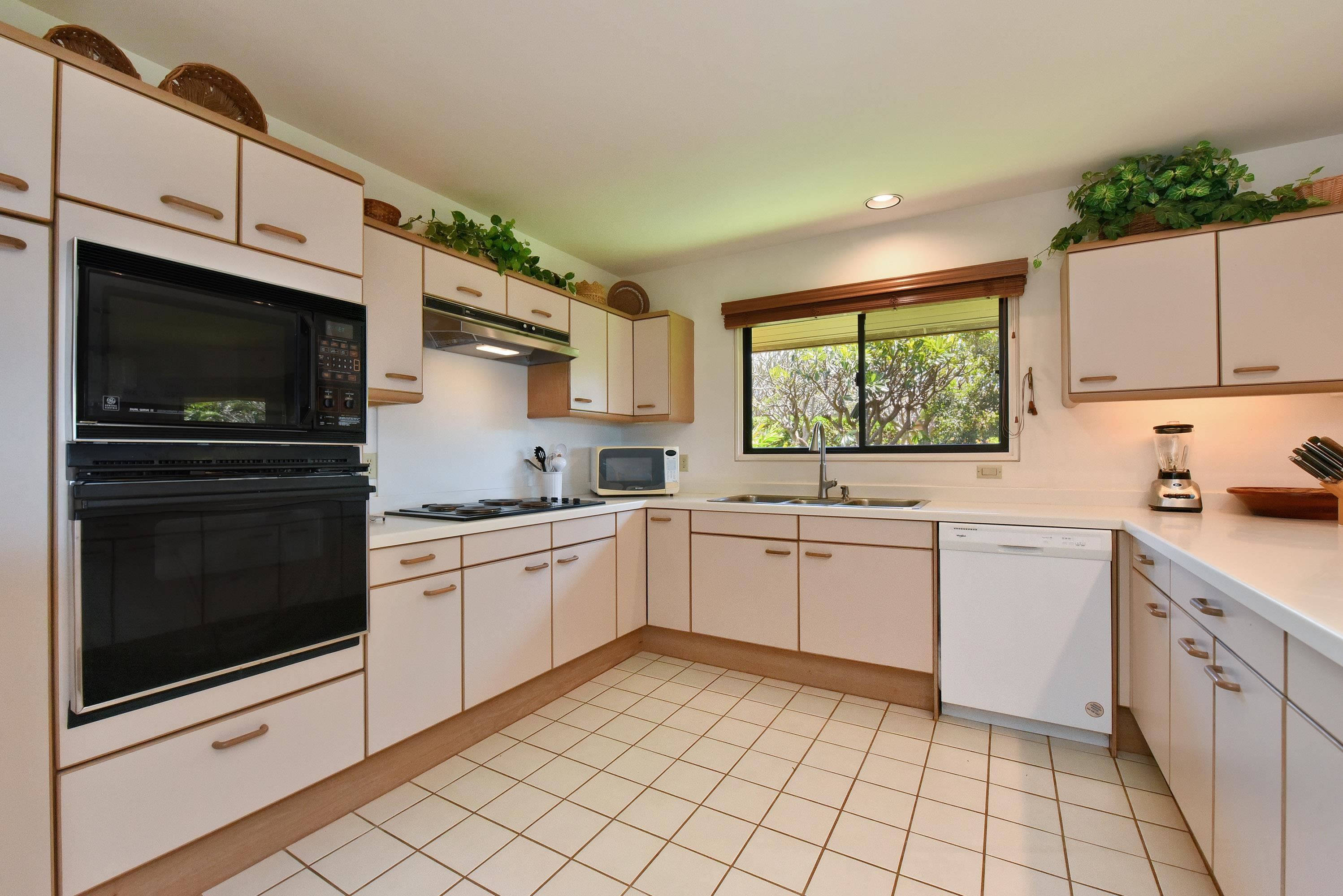 Masters condo # 2206, Lahaina, Hawaii - photo 21 of 50