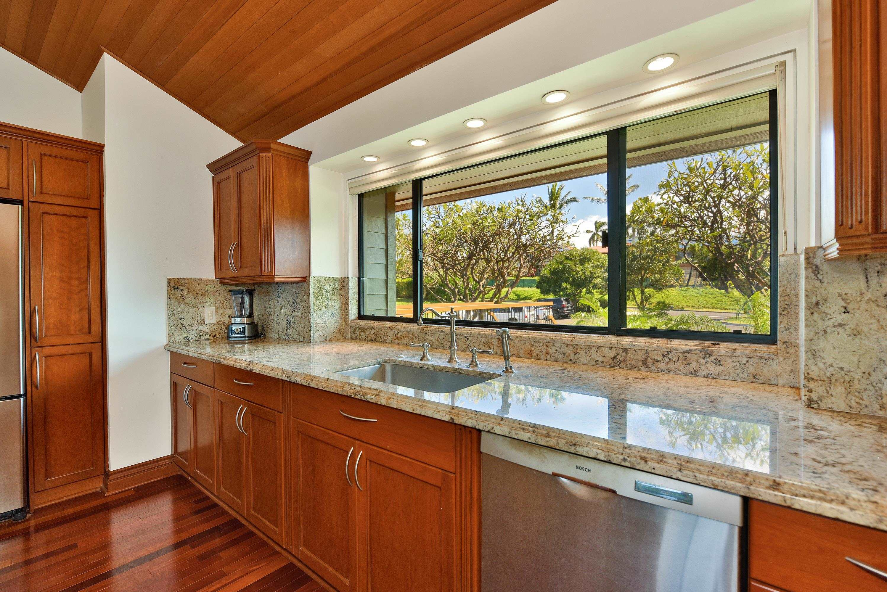 Masters condo # 3604, Lahaina, Hawaii - photo 11 of 41