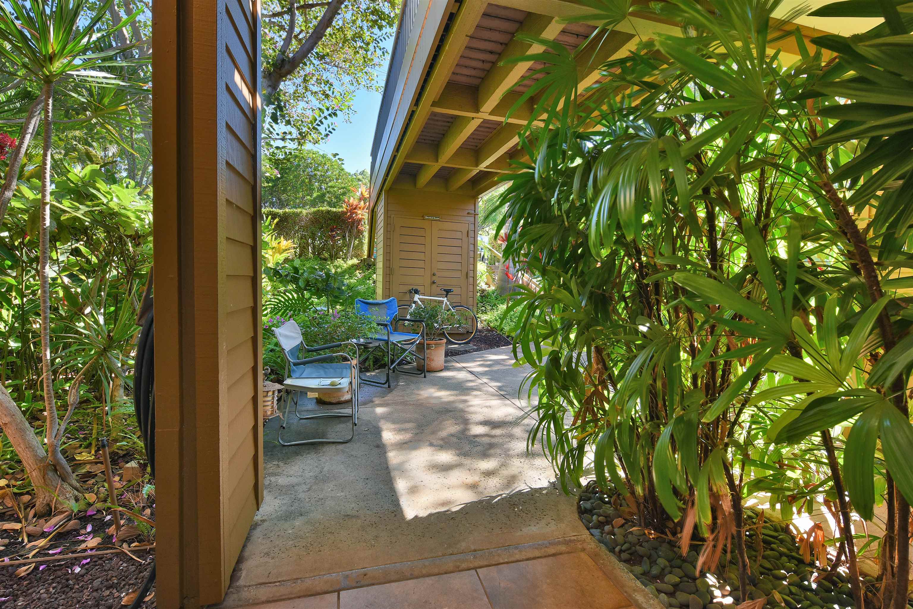 Masters condo # 3903, Lahaina, Hawaii - photo 28 of 39