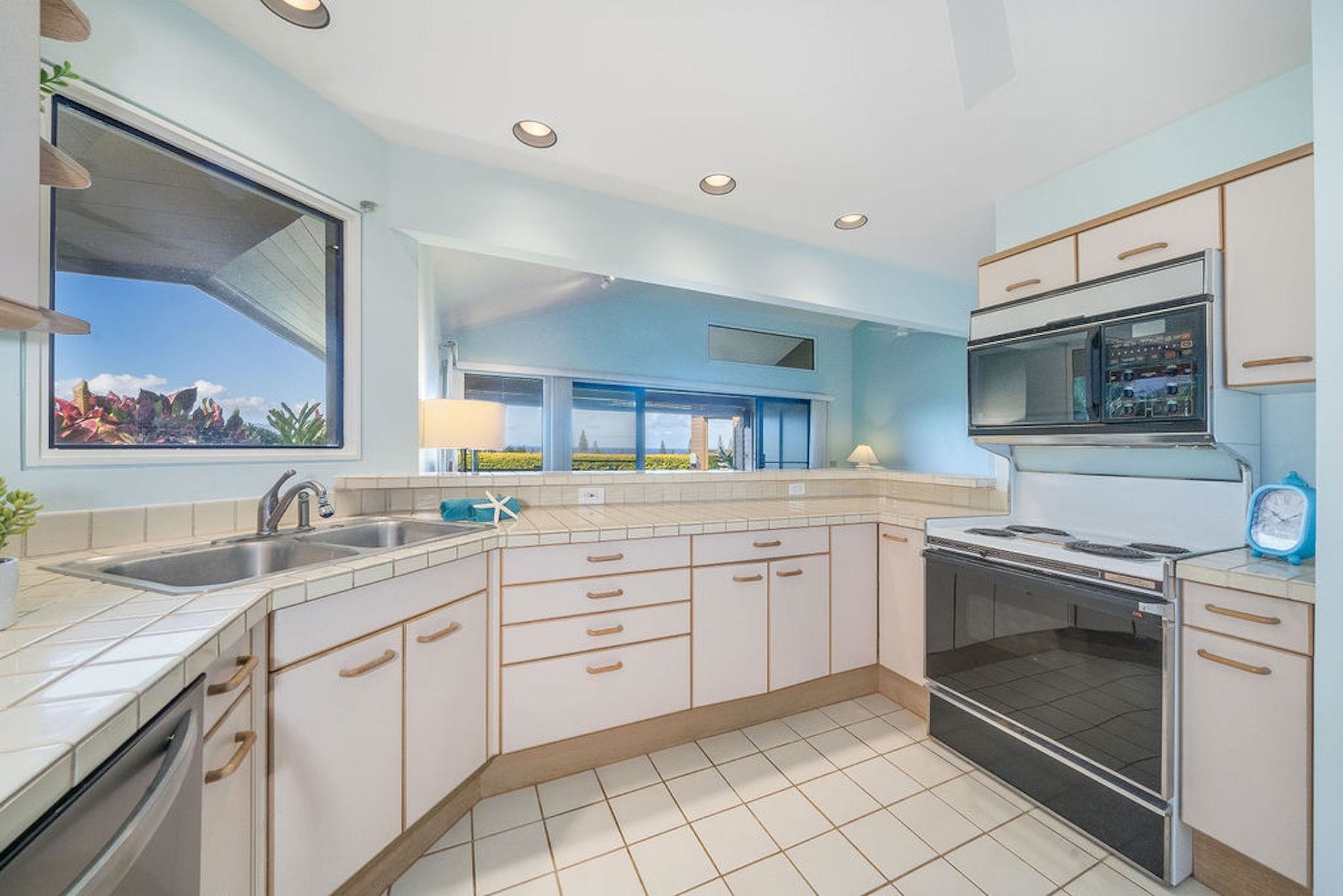 Masters condo # 3907, Lahaina, Hawaii - photo 11 of 26