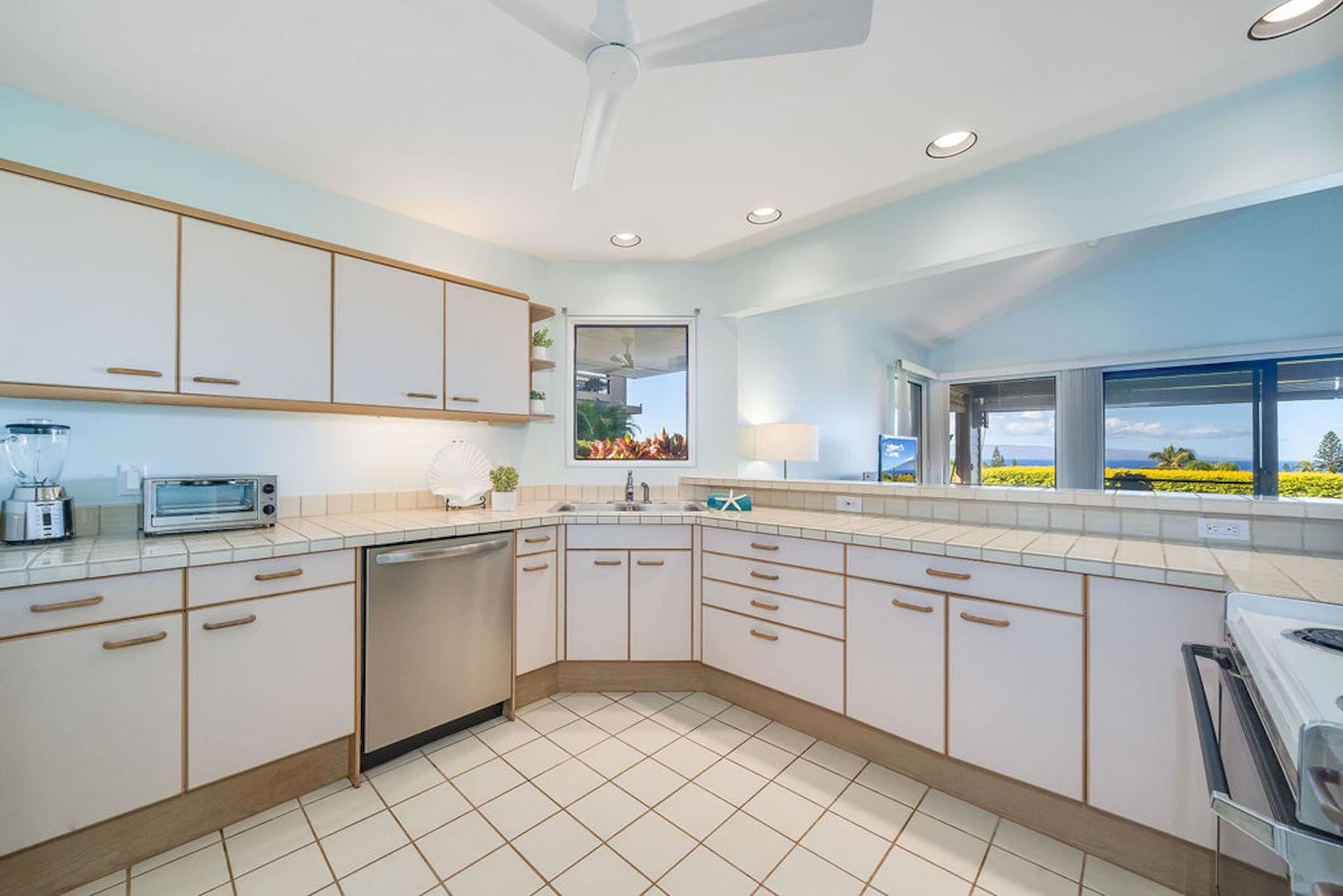 Masters condo # 3907, Lahaina, Hawaii - photo 9 of 26