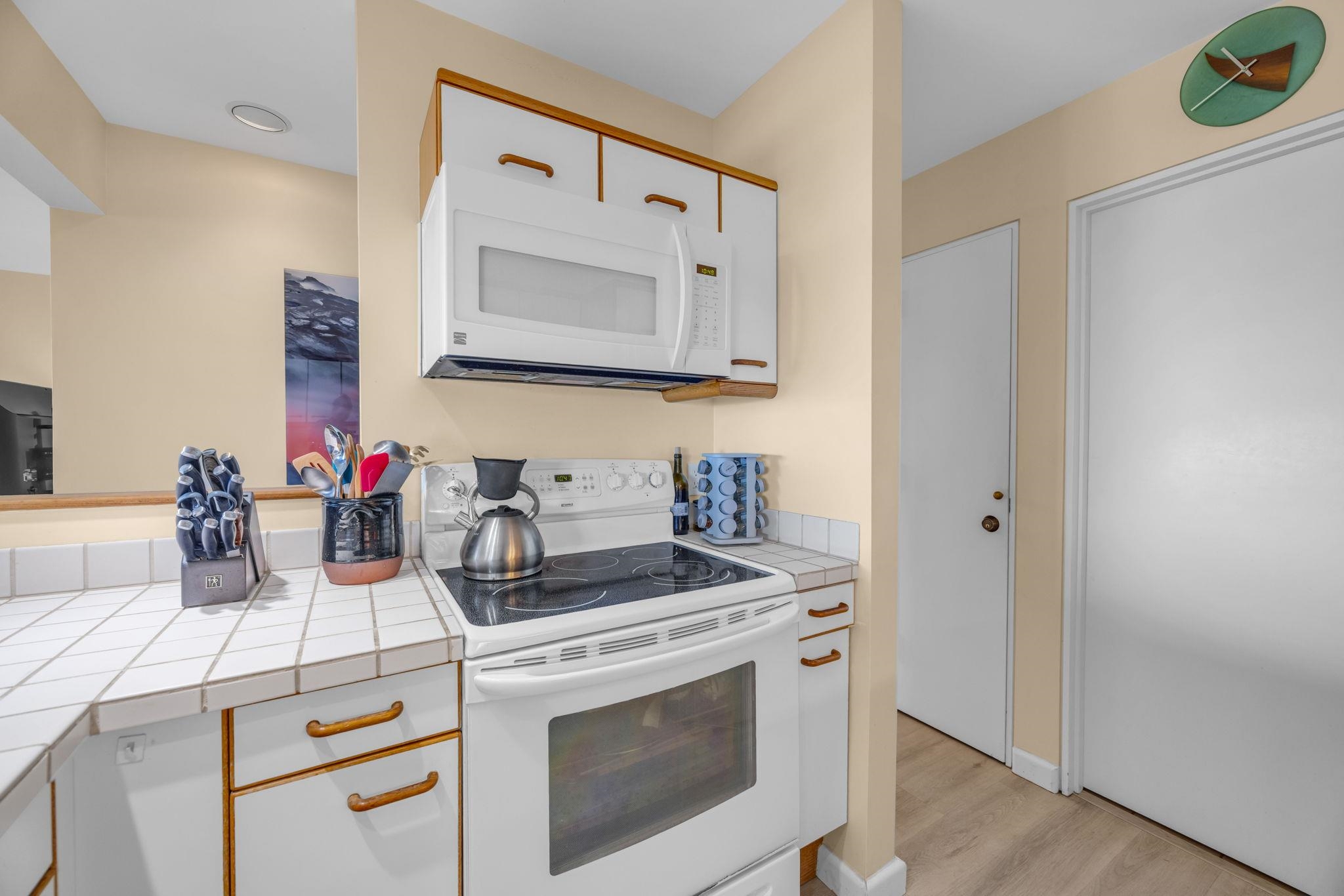 Masters condo # 4203, Lahaina, Hawaii - photo 21 of 48