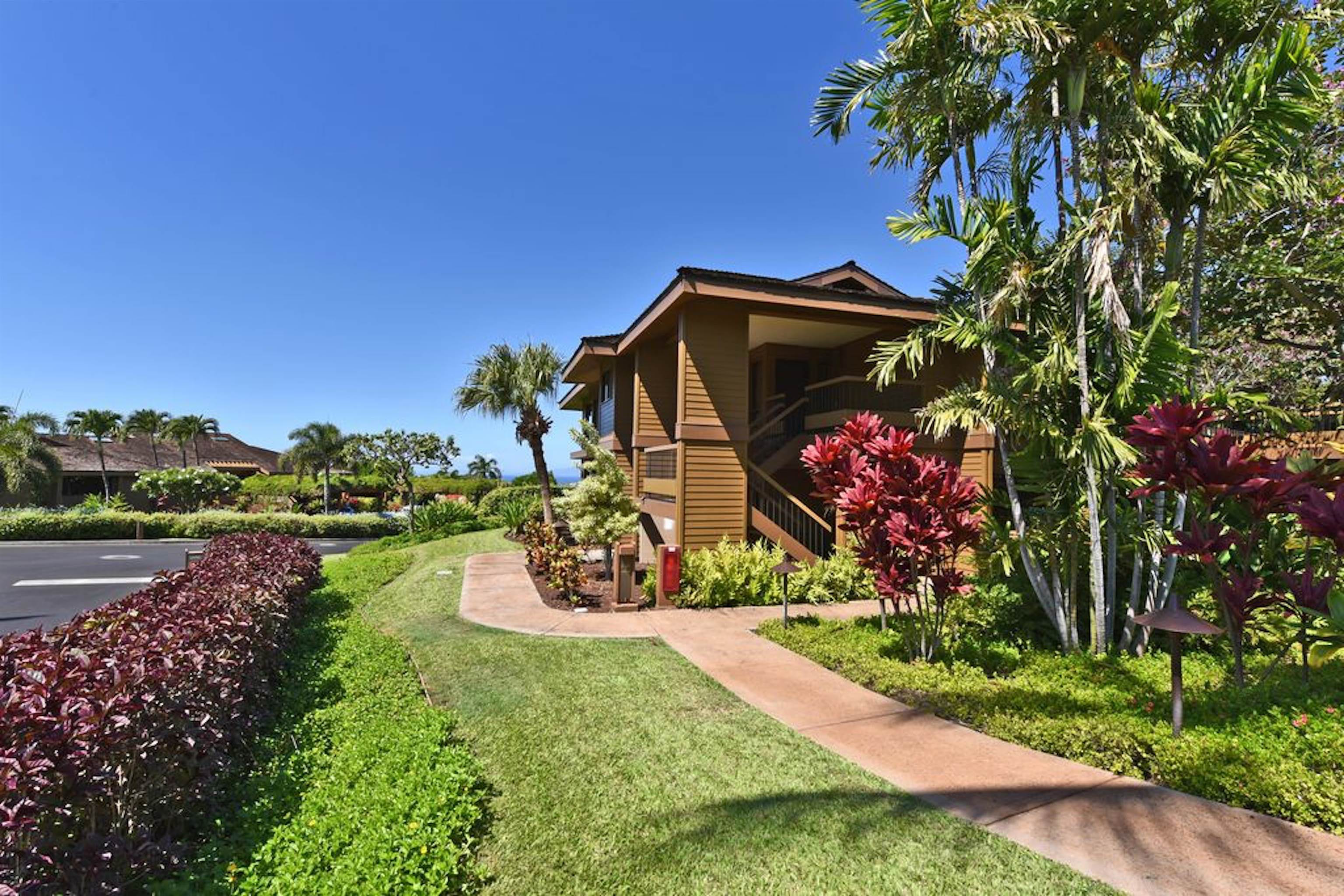 Masters condo # 4207, Lahaina, Hawaii - photo 25 of 30