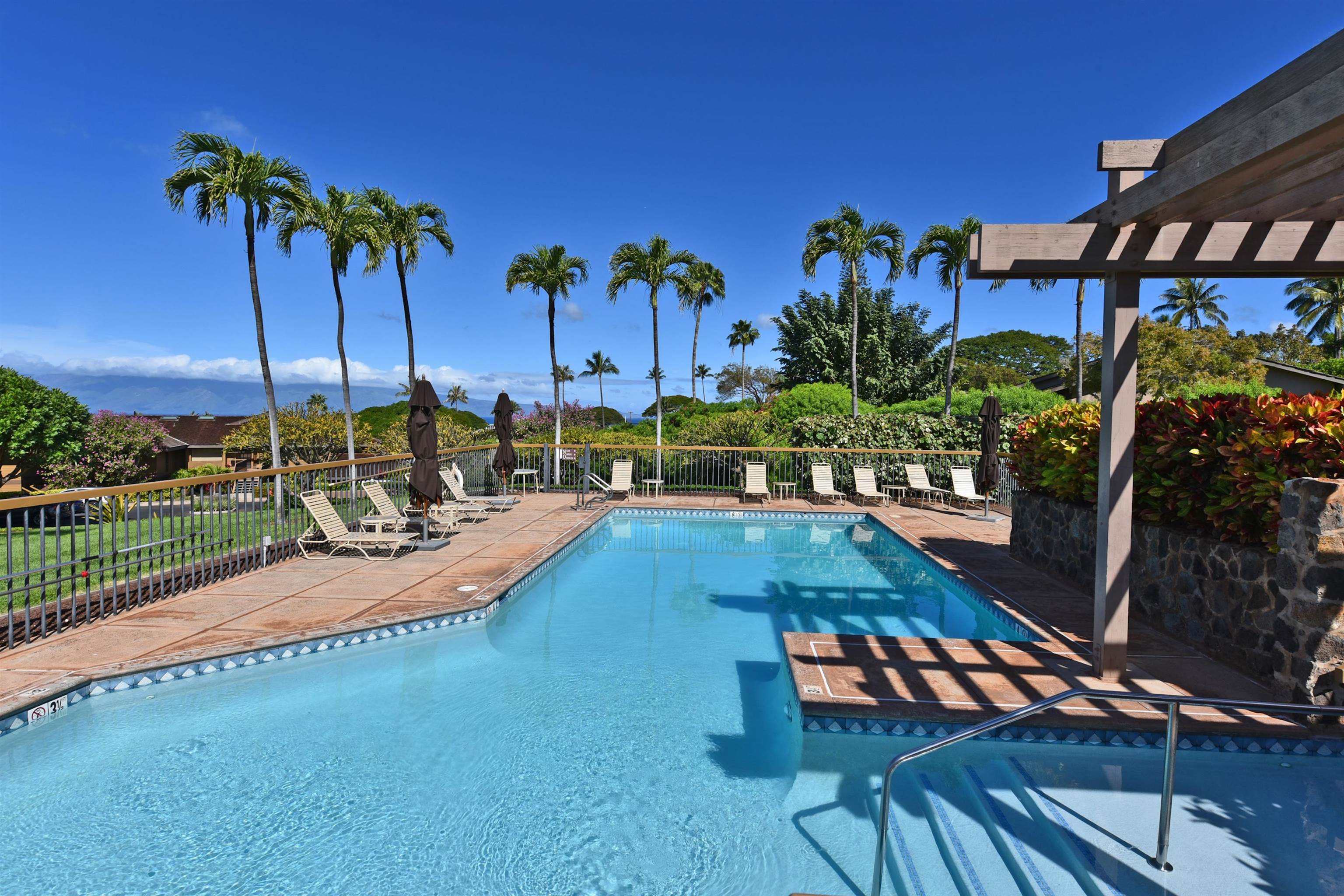 Masters condo # 4207, Lahaina, Hawaii - photo 27 of 30