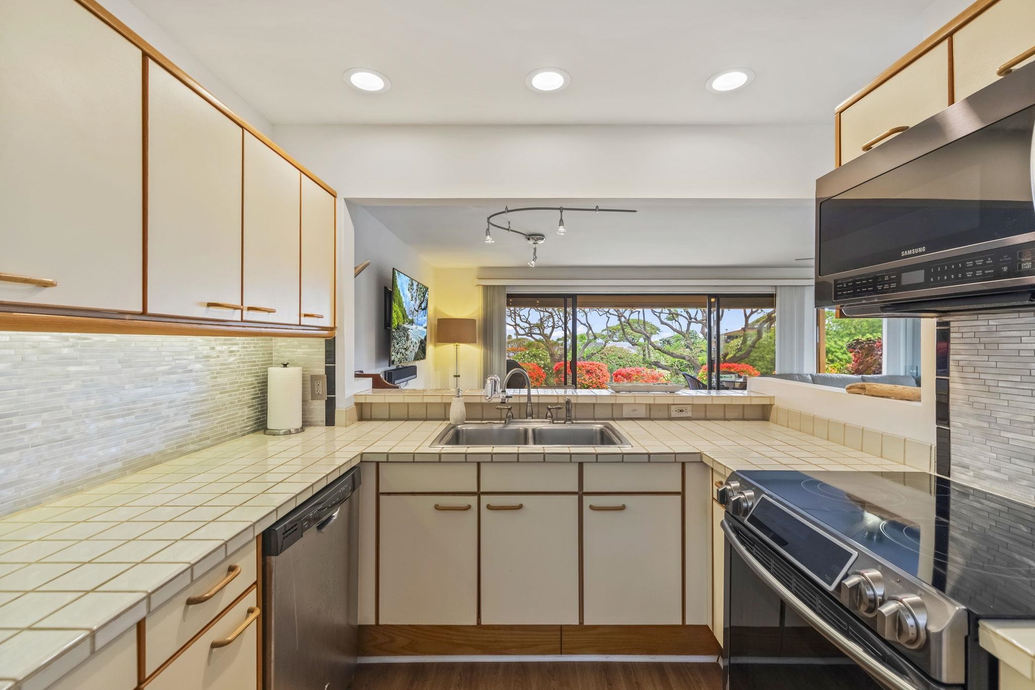 Masters condo # 503, Lahaina, Hawaii - photo 19 of 50