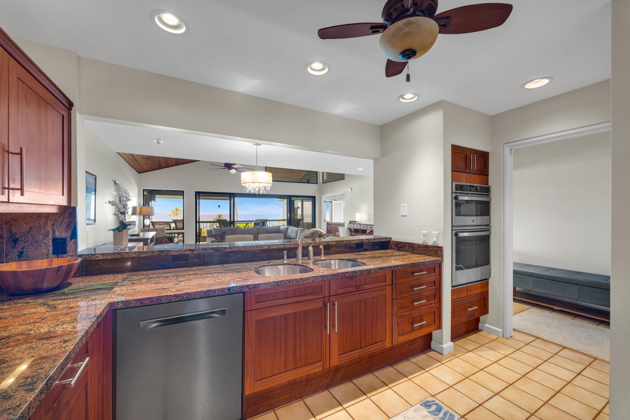 Masters condo # 706, Lahaina, Hawaii - photo 13 of 39