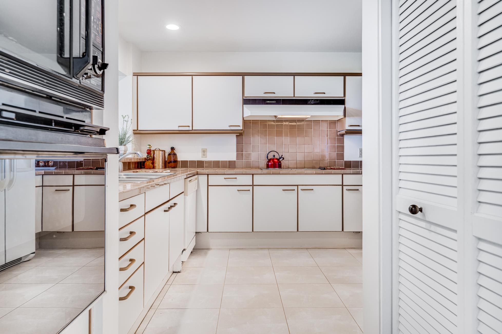 Masters condo # 903, Lahaina, Hawaii - photo 12 of 50