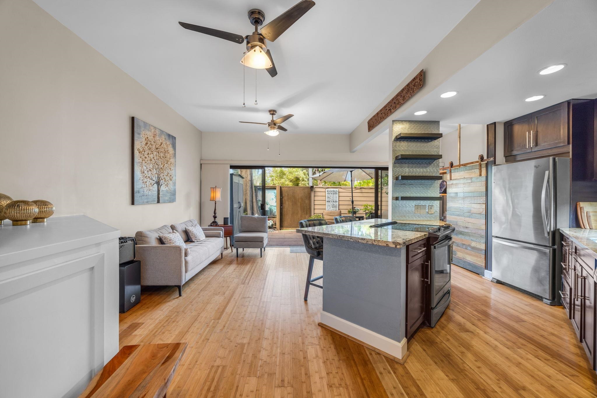Boardwalk condo # E, Kihei, Hawaii - photo 22 of 27