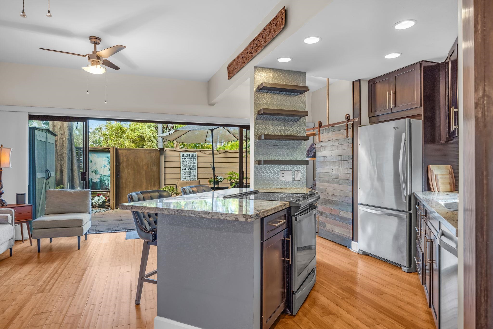 Boardwalk condo # E, Kihei, Hawaii - photo 23 of 27