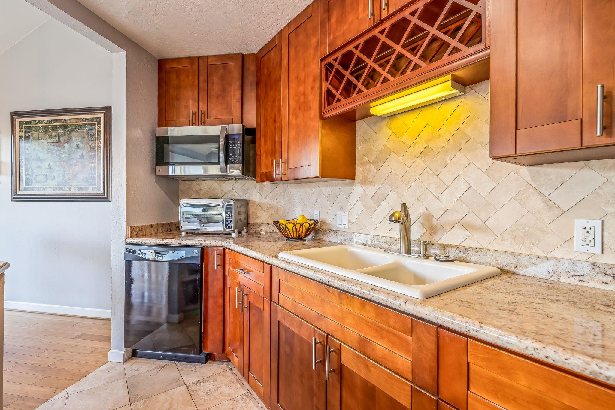 Boardwalk condo # H, Kihei, Hawaii - photo 6 of 43