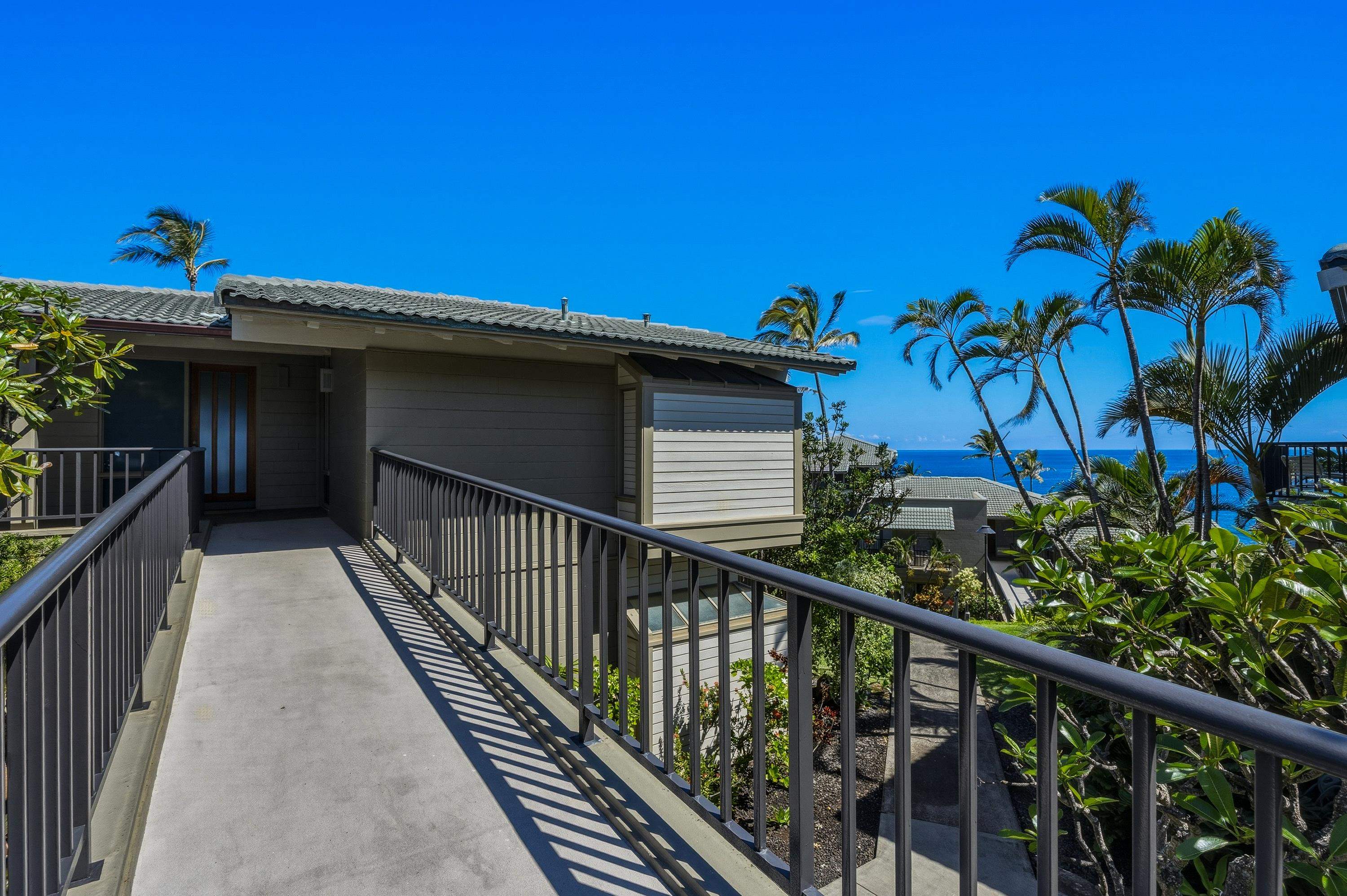 Kapalua Bay Villas II condo # 11B2, Lahaina, Hawaii - photo 47 of 50