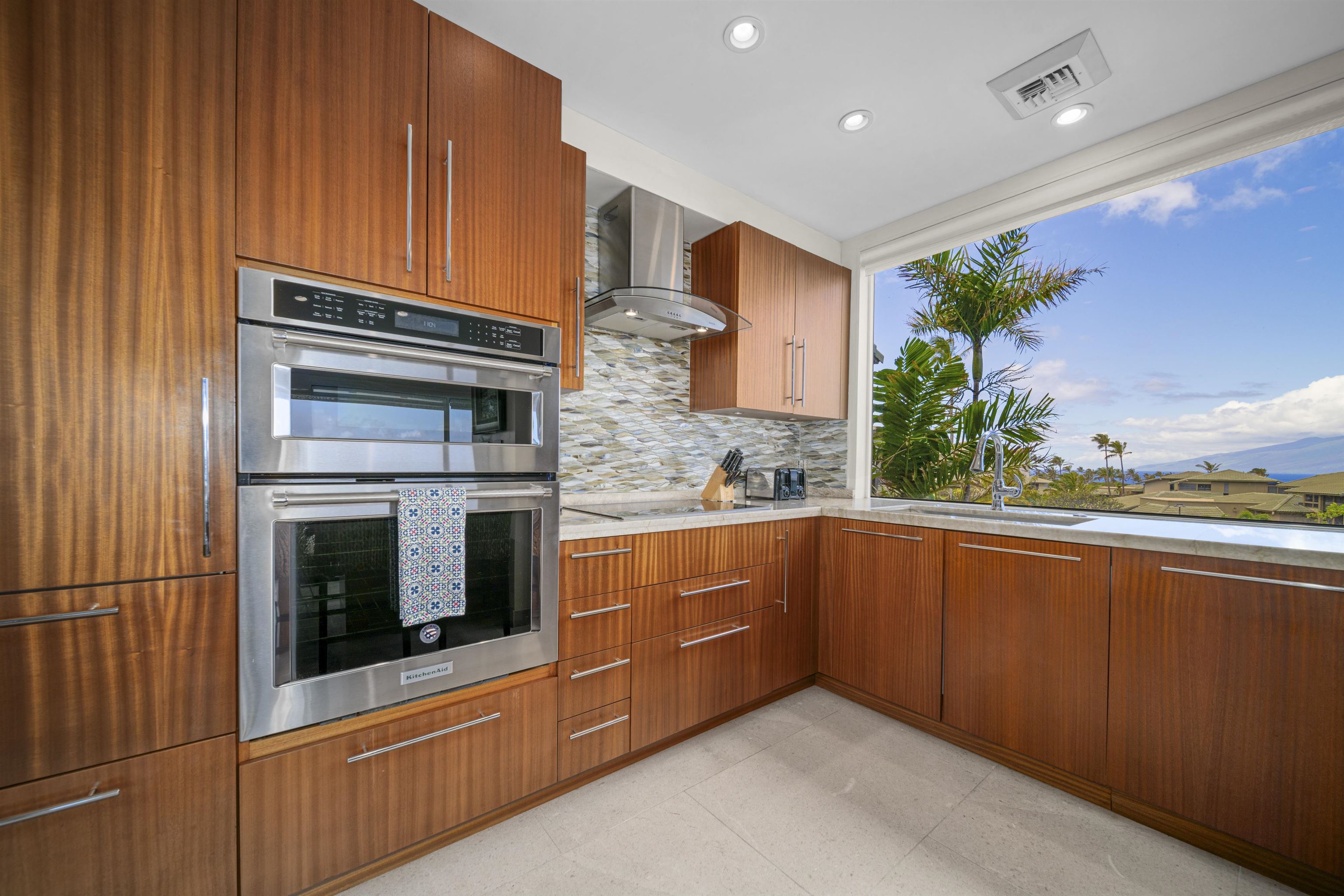 Kapalua Bay Villas II condo # 12B1-2, Lahaina, Hawaii - photo 15 of 50