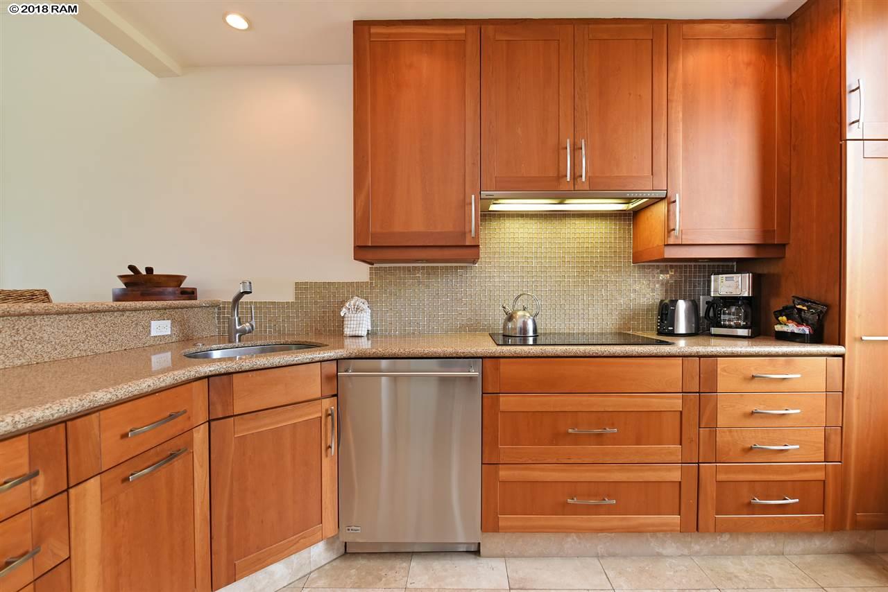 Kapalua Bay Villas I condo # 12B3, Lahaina, Hawaii - photo 3 of 30