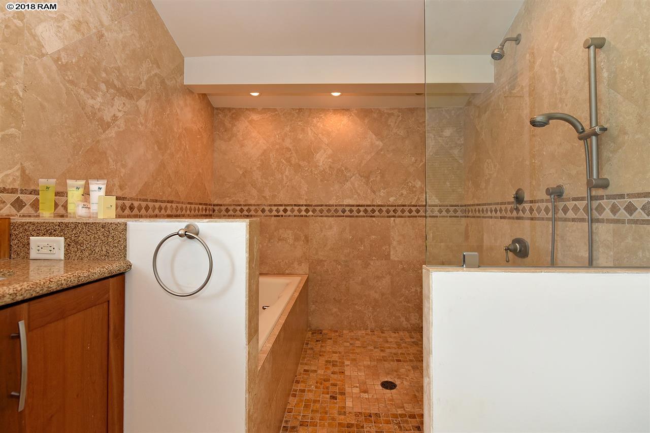 Kapalua Bay Villas I condo # 12B3, Lahaina, Hawaii - photo 4 of 30