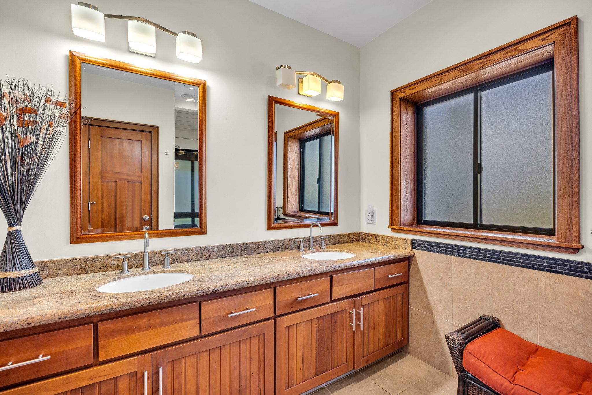 Kapalua Bay Villas I condo # 21B-3, Lahaina, Hawaii - photo 24 of 42