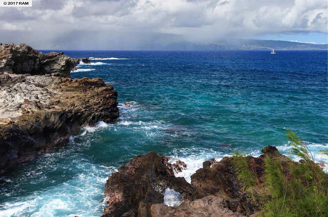 Kapalua Bay Villas II condo # 25B-4, Lahaina, Hawaii - photo 3 of 12