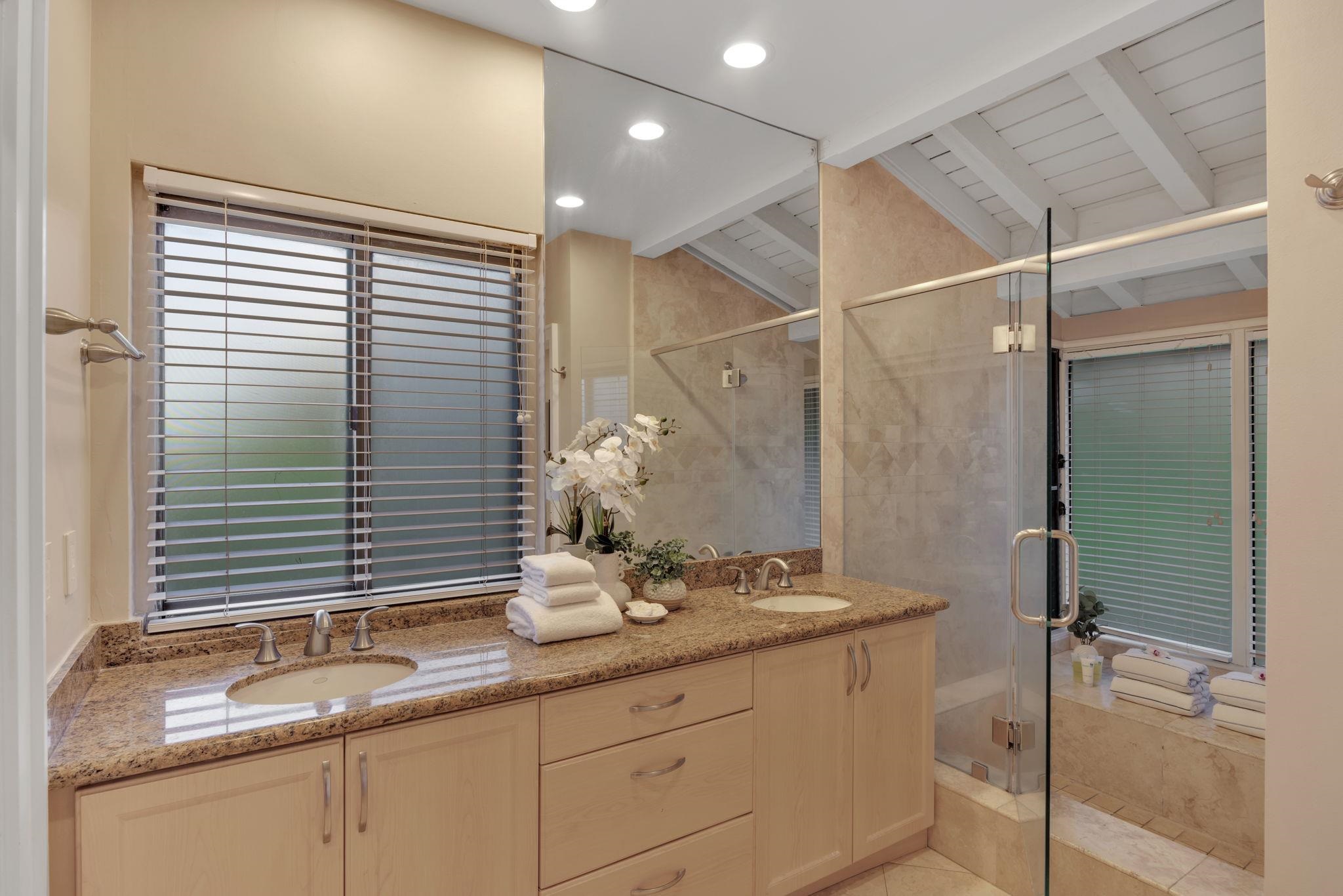 Kapalua Bay Villas I condo # 32G-5, Lahaina, Hawaii - photo 28 of 41