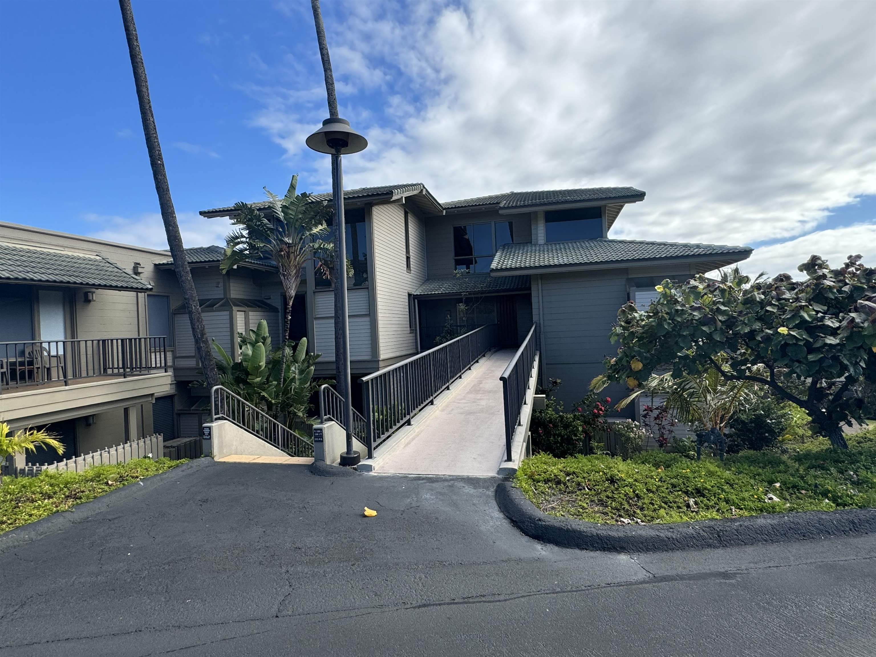 Kapalua Bay Villas II condo # 33-B2, Lahaina, Hawaii - photo 17 of 18