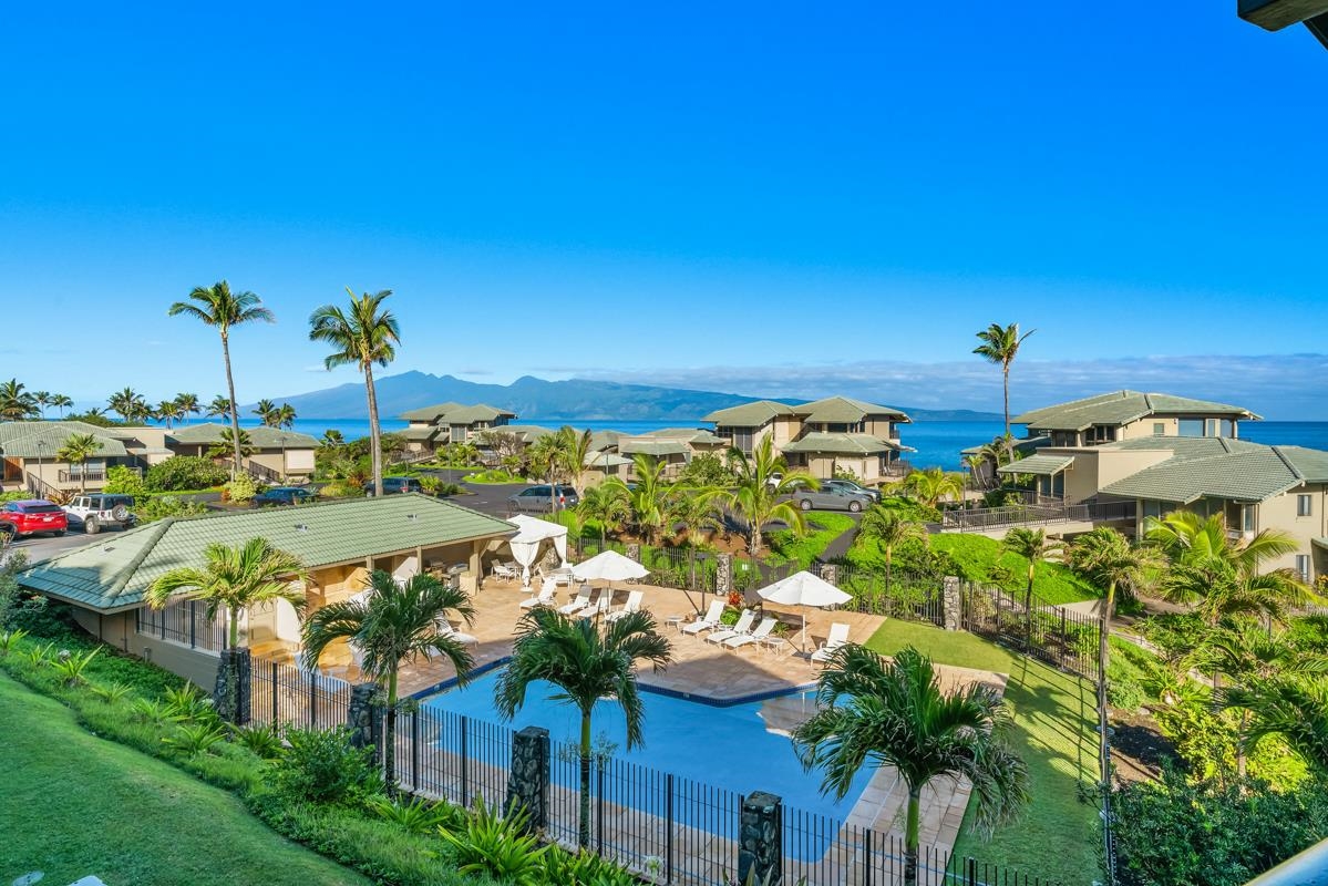 Kapalua Bay Villas II condo # 33-B2, Lahaina, Hawaii - photo 8 of 23