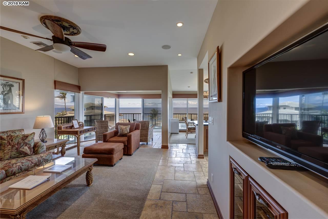 Kapalua Bay Villas I condo # 33B3,4, Lahaina, Hawaii - photo 2 of 11