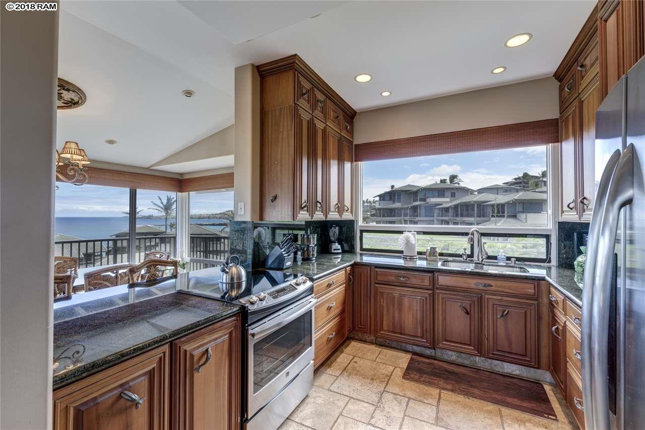 Kapalua Bay Villas I condo # 33B3,4, Lahaina, Hawaii - photo 3 of 11