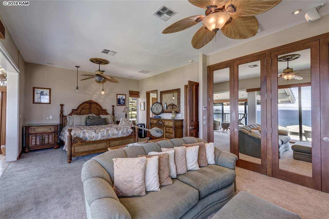 Kapalua Bay Villas I condo # 33B3,4, Lahaina, Hawaii - photo 10 of 11