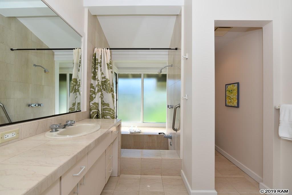 Kapalua Bay Villas II condo # 34G5, Lahaina, Hawaii - photo 23 of 30